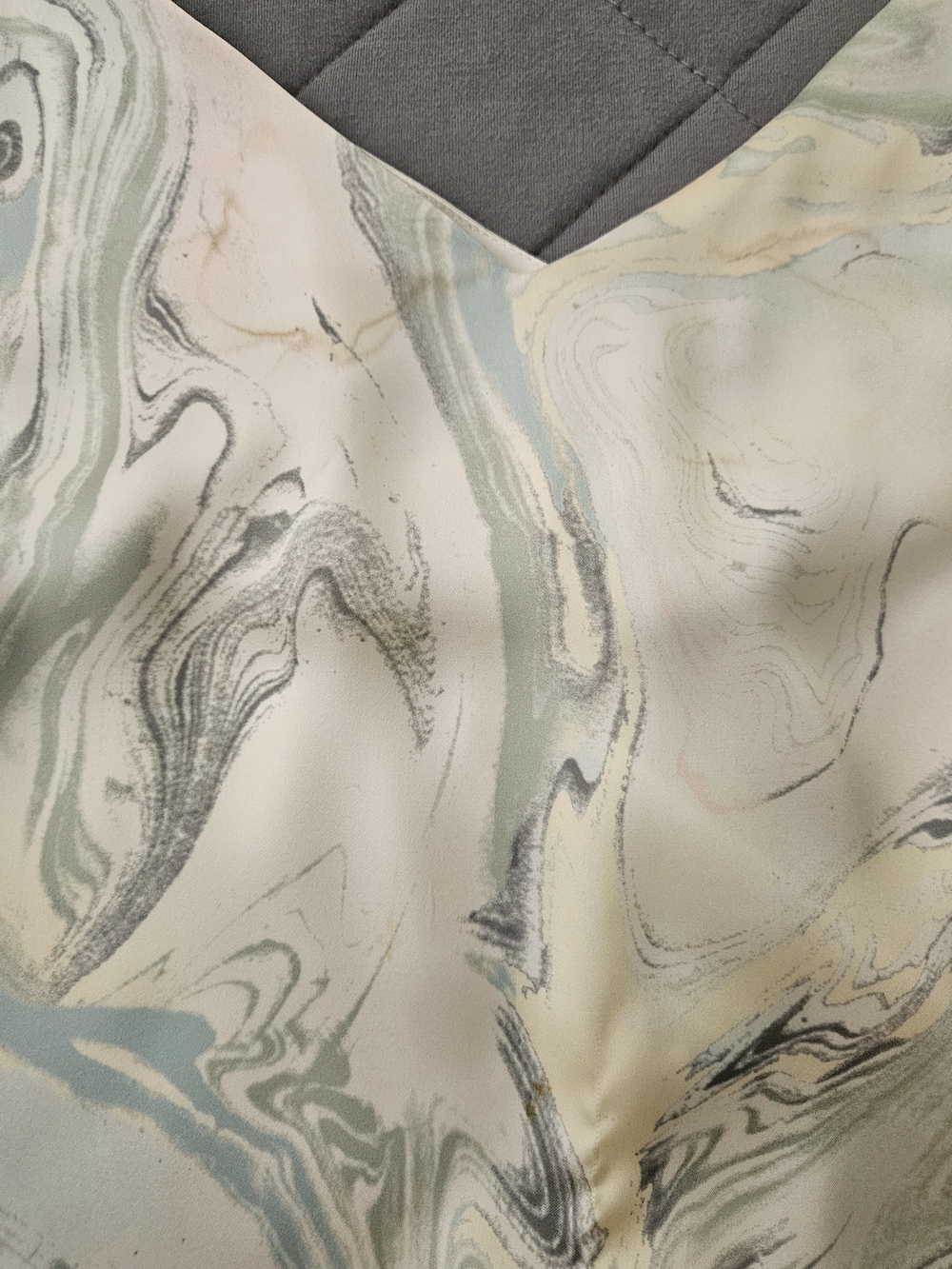 Habitual Reversible Marble Print Silk Like Camisole Tank Top Size XS Feminine - Picture 8 of 11